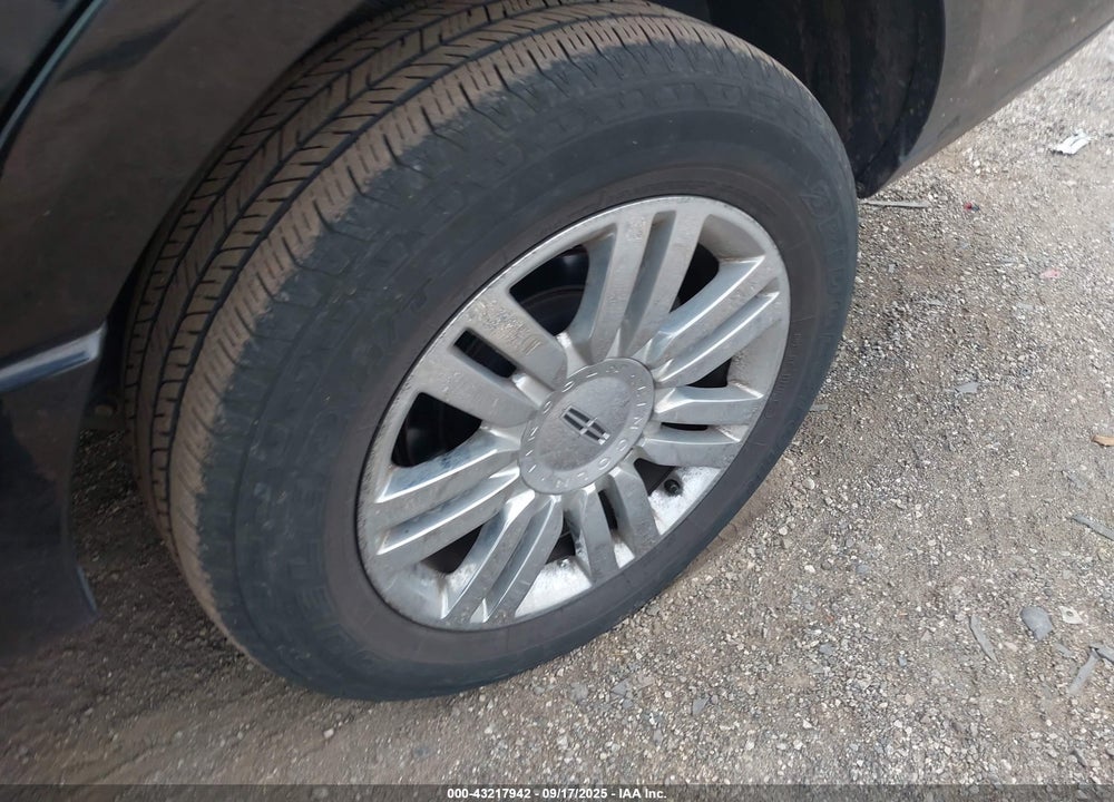 2009 LINCOLN NAVIGATOR VIN: 5LMFU28559EJ02011