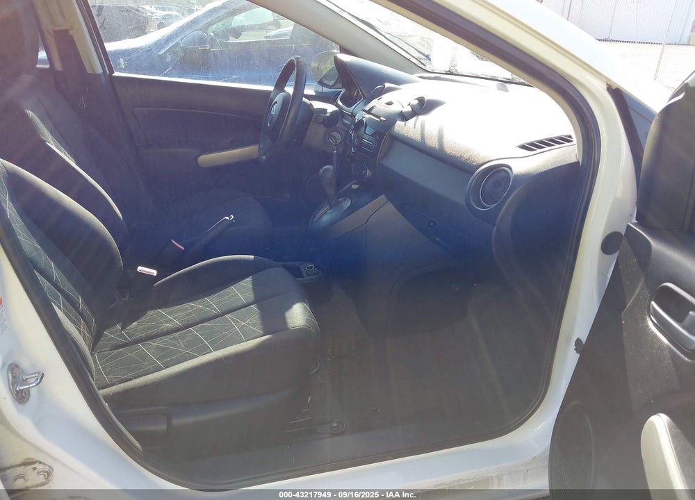 2011 MAZDA 2 VIN: JM1DE1HY4B0103766