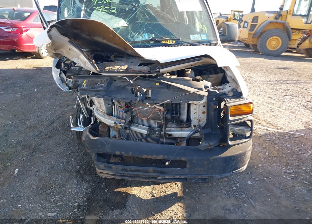2011 FORD E 350 VIN: 1FBNE3BL9BDA09683