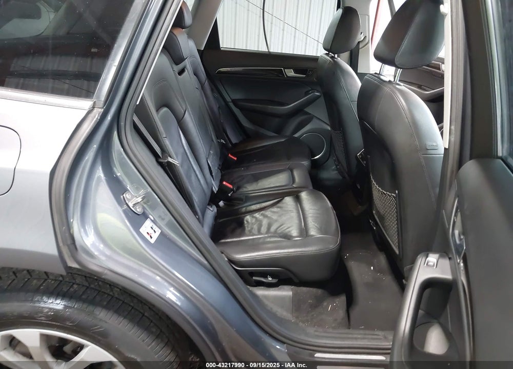 2014 AUDI Q5 VIN: WA1LFAFP8EA083095
