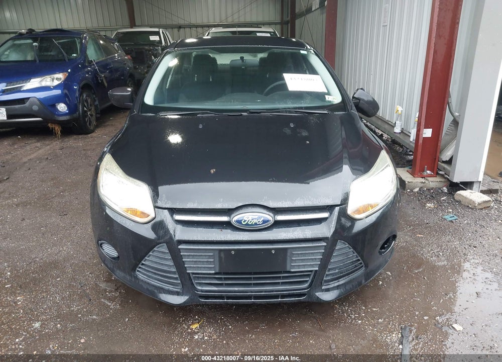 2013 FORD FOCUS VIN: 1FADP3E2XDL275538