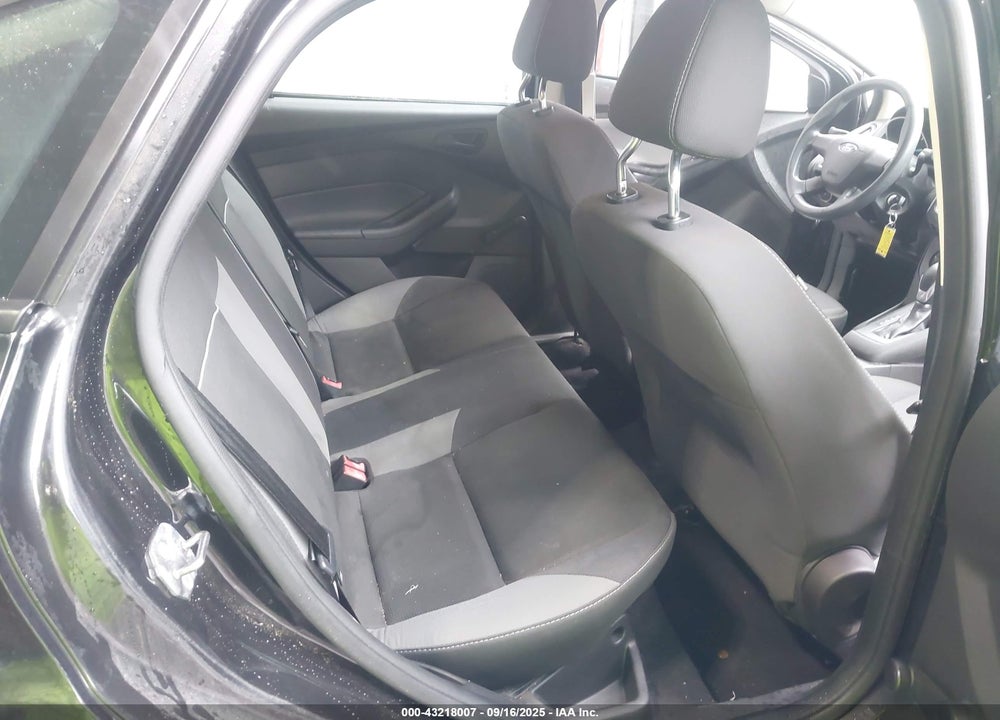 2013 FORD FOCUS VIN: 1FADP3E2XDL275538