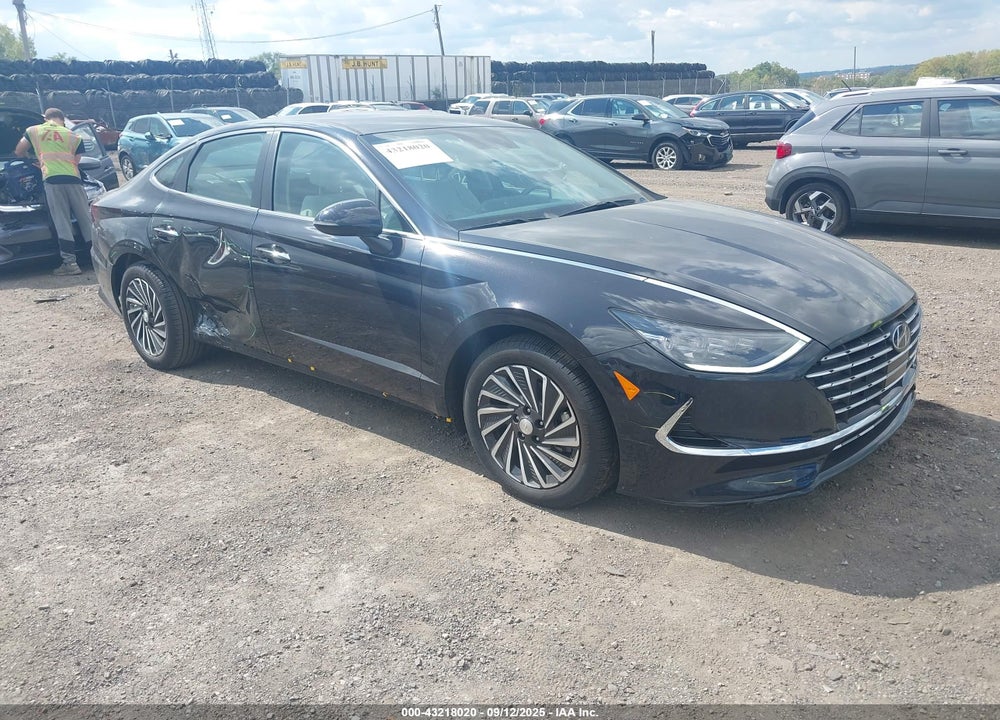 2023 HYUNDAI SONATA HYBRID SEL VIN: KMHL34JJ6PA068239