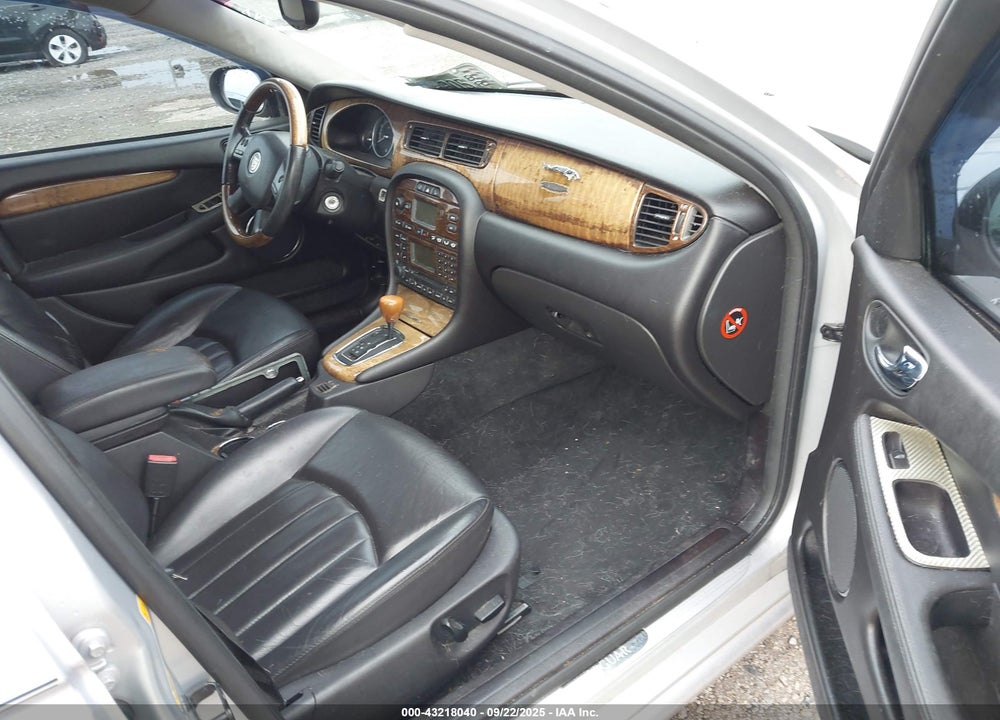2004 JAGUAR X-TYPE 3.0 VIN: SAJEA51C84WD94511