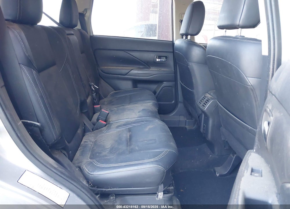 2020 MITSUBISHI OUTLANDER VIN: JA4AZ3A3XLJ000889