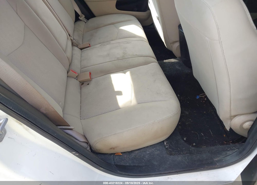 2013 CHRYSLER 200 VIN: 1C3CCBAB9DN686102
