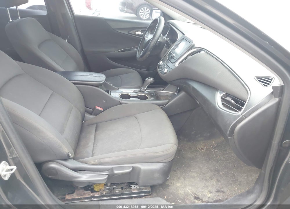 2016 CHEVROLET MALIBU VIN: 1G1ZE5ST2GF281246