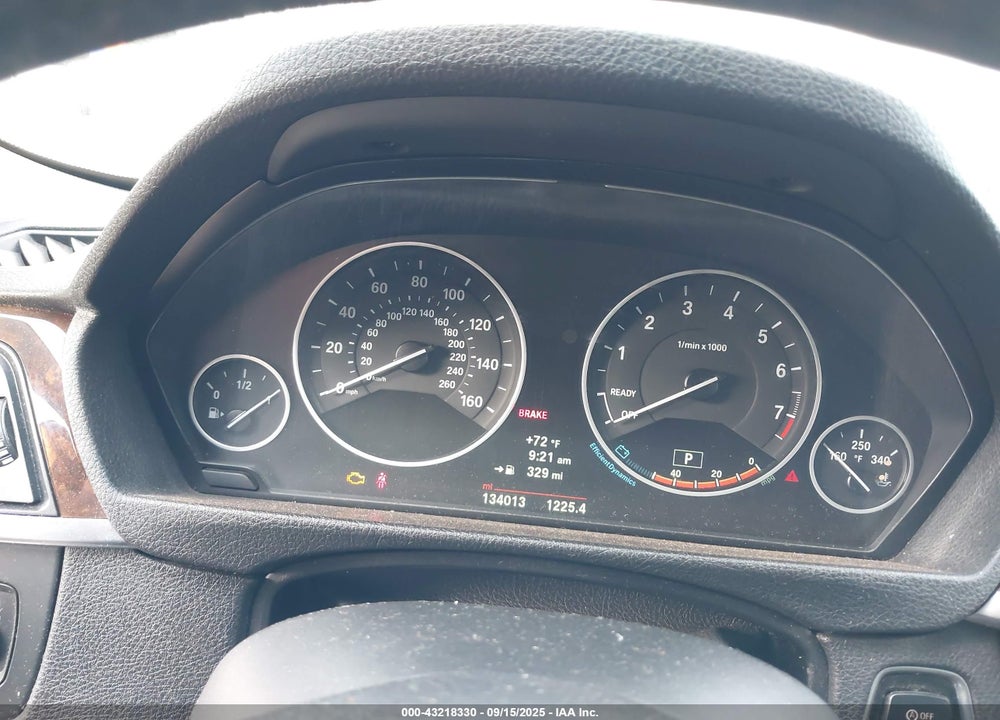 2014 BMW 3 SERIES VIN: WBA3C3G52ENS67798