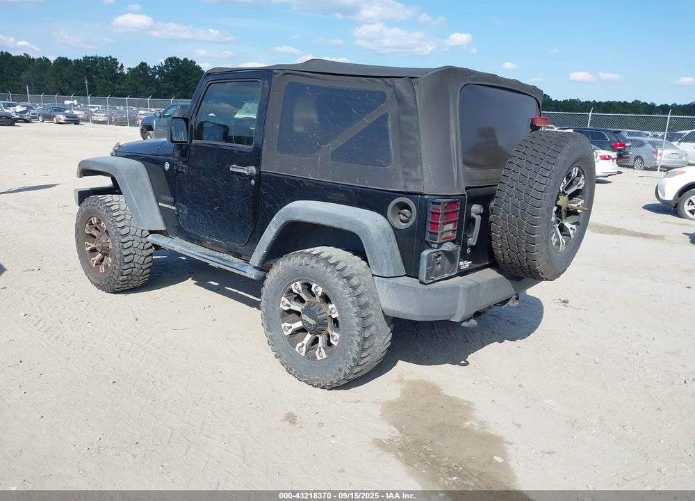 2010 JEEP WRANGLER / VIN: 1J4AA2D17AL215532