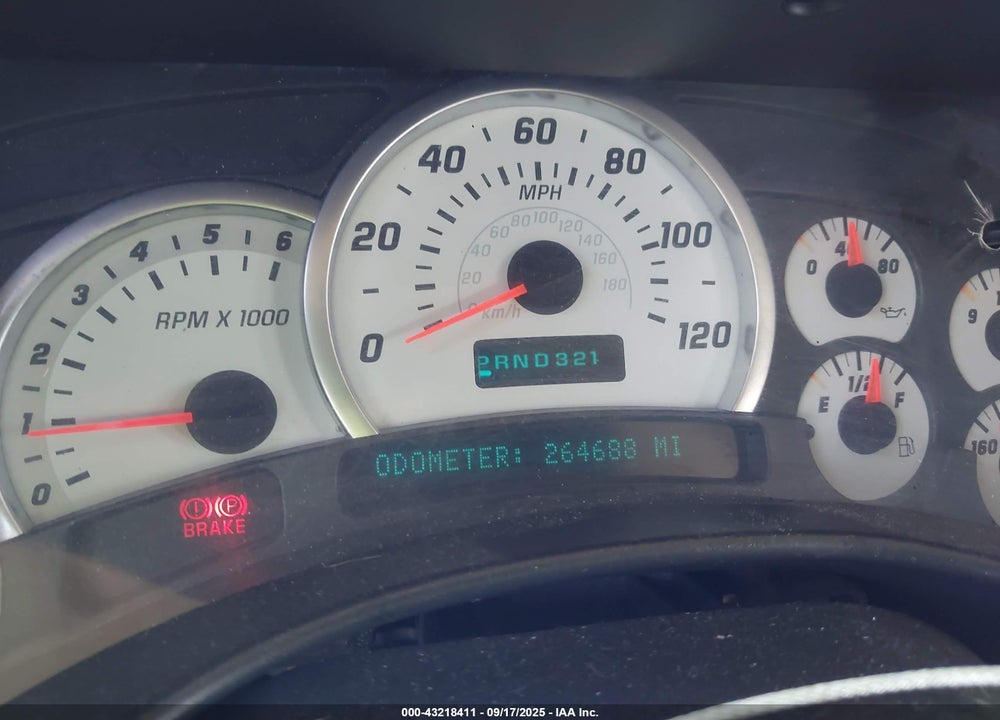 2003 HUMMER H2 VIN: 5GRGN23U63H126166