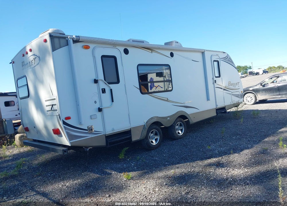 2012 KEYSTONE BULLET VIN: 4YDT24820CD421053