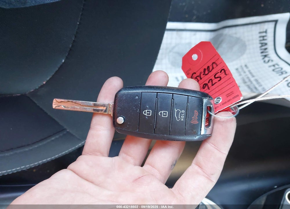 2016 KIA SOUL VIN: KNDJN2A27G7854101