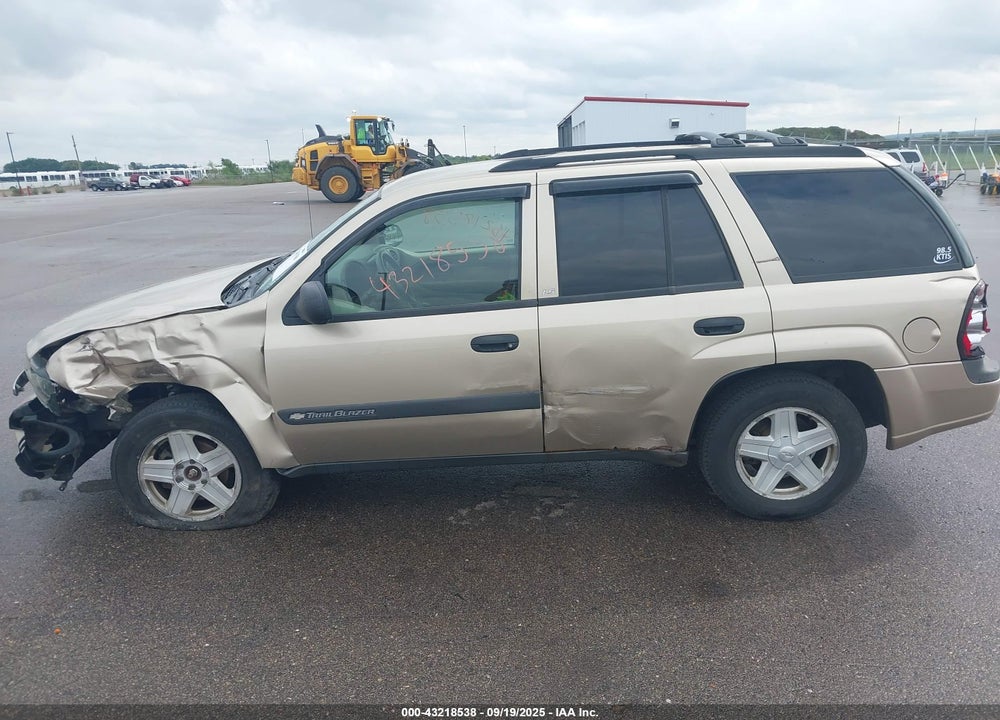 2004 CHEVROLET TRAILBLAZER LS VIN: 1GNDT13S742430833