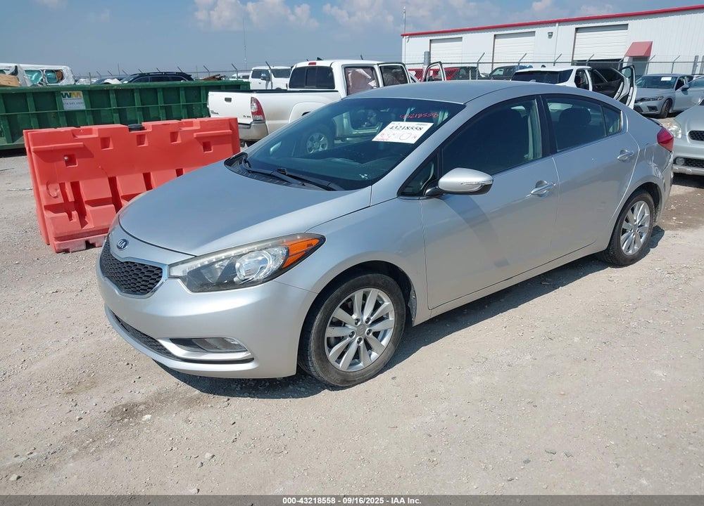 2014 KIA FORTE VIN: KNAFX4A85E5049185