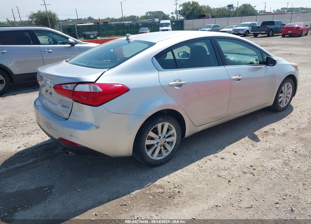 2014 KIA FORTE VIN: KNAFX4A85E5049185