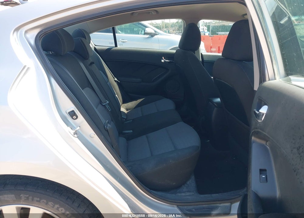 2014 KIA FORTE VIN: KNAFX4A85E5049185
