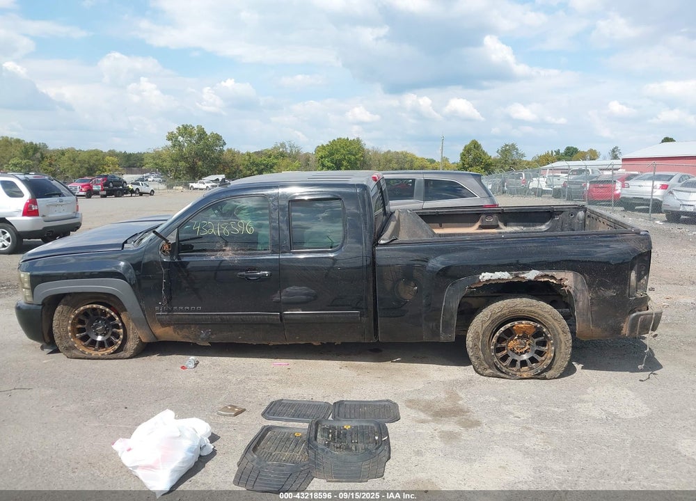 2012 CHEVROLET SILVERADO 1500 VIN: 1GCRKSE7XCZ323233