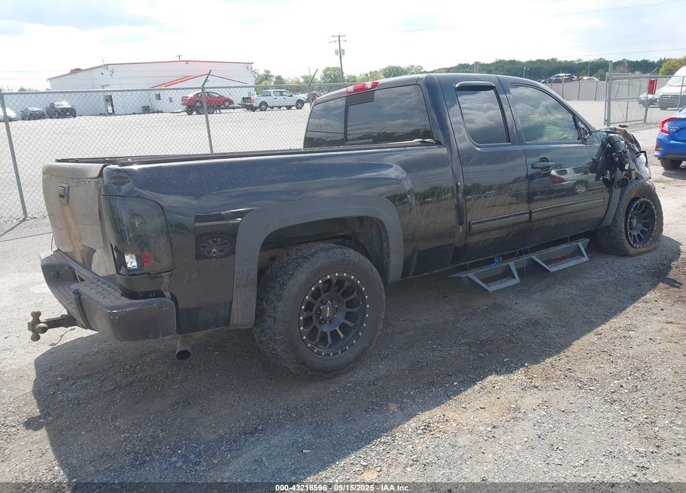 2012 CHEVROLET SILVERADO 1500 VIN: 1GCRKSE7XCZ323233