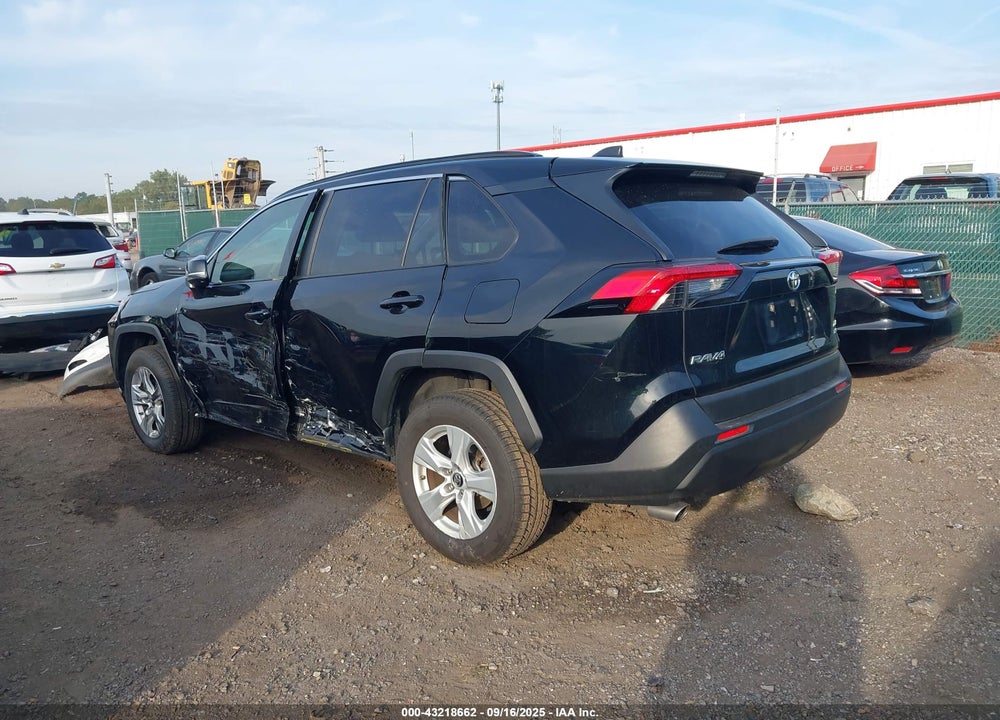 2019 TOYOTA RAV4 VIN: JTMP1RFV1KD024256