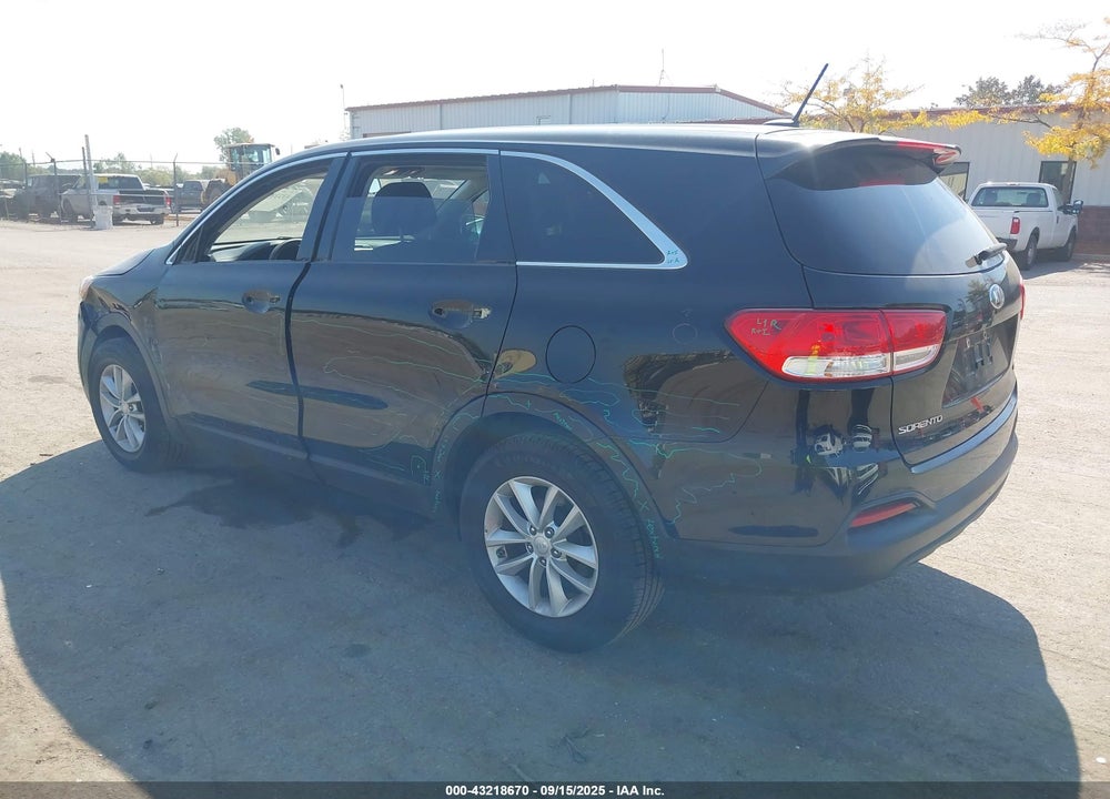 2017 KIA SORENTO 2.4L L VIN: 5XYPG4A33HG206087