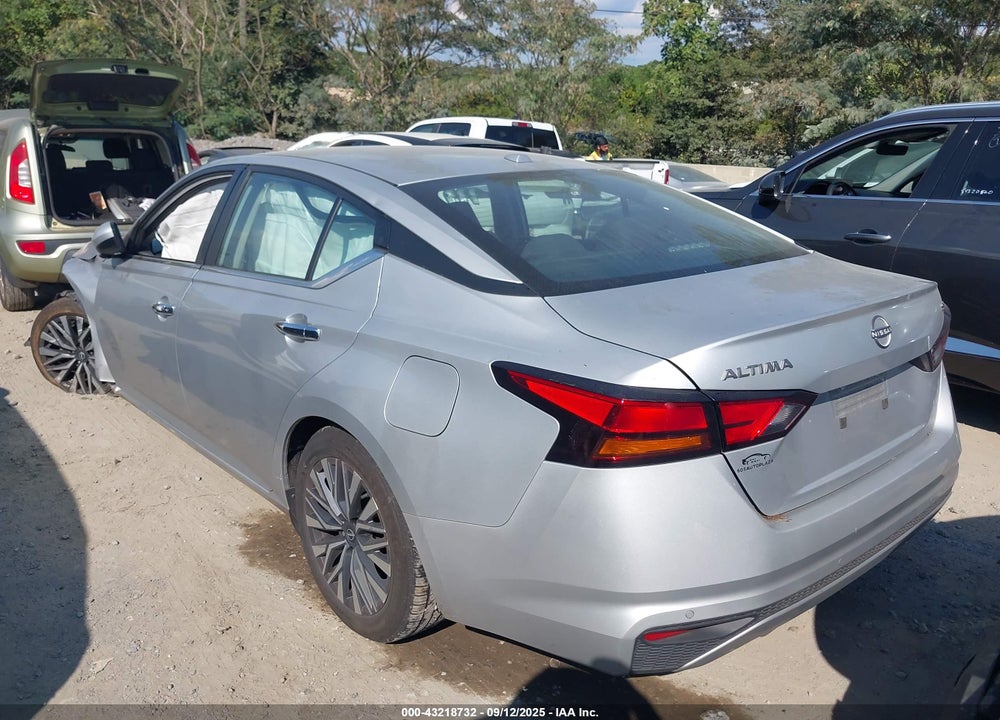2023 NISSAN ALTIMA SV FWD VIN: 1N4BL4DV6PN331598