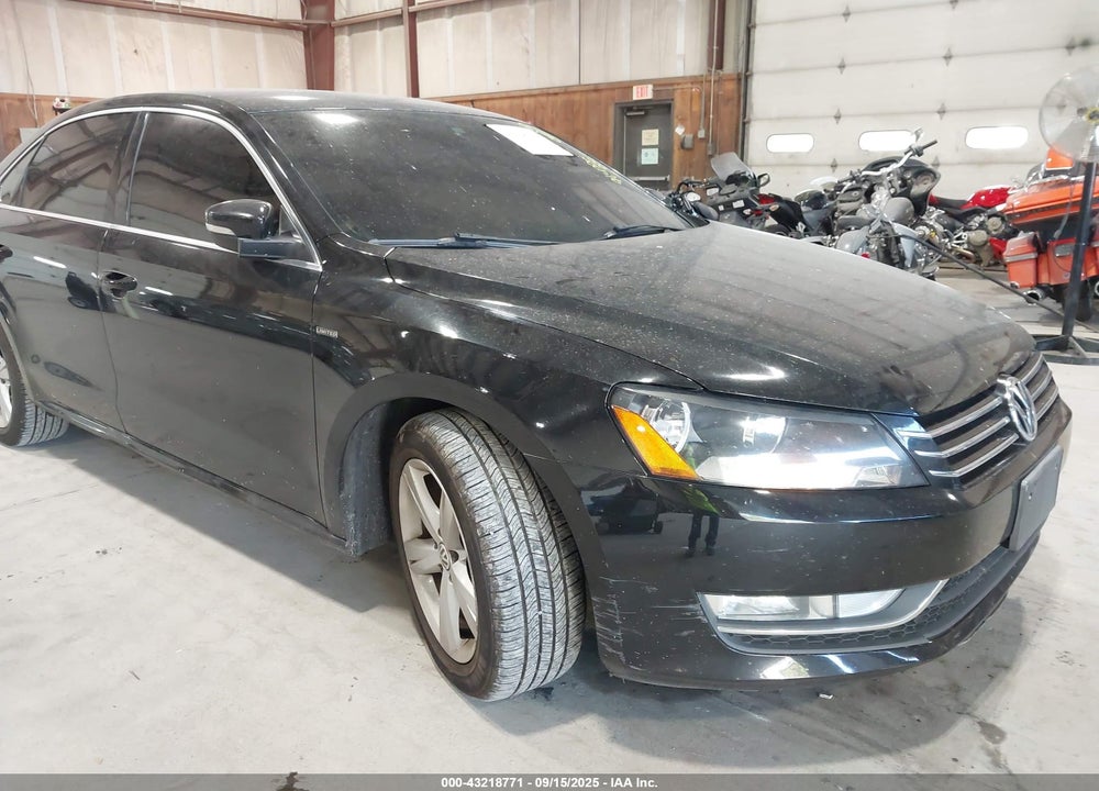 2015 VOLKSWAGEN PASSAT 1.8T LIMITED EDITION VIN: 1VWAT7A38FC111624