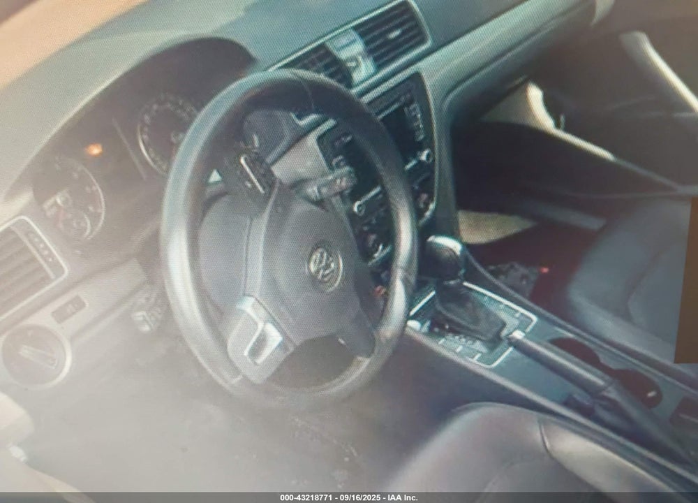 2015 VOLKSWAGEN PASSAT 1.8T LIMITED EDITION VIN: 1VWAT7A38FC111624