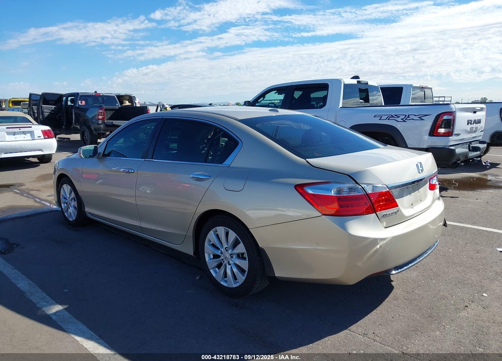 2013 HONDA ACCORD VIN: 1HGCR2F87DA182342