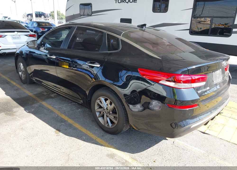 2019 KIA OPTIMA LX VIN: 5XXGT4L34KG320670