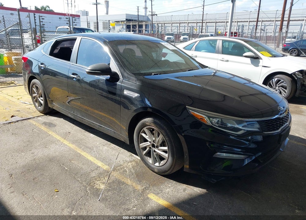 2019 KIA OPTIMA LX VIN: 5XXGT4L34KG320670