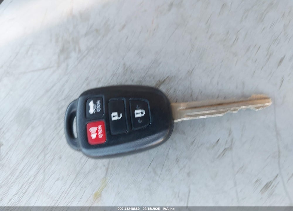 2015 TOYOTA COROLLA VIN: 5YFBURHE7FP313904