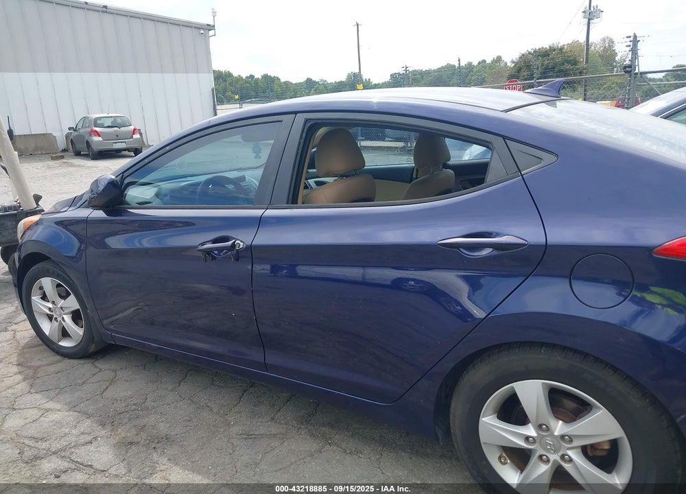 2013 HYUNDAI ELANTRA GLS VIN: 5NPDH4AE3DH272157