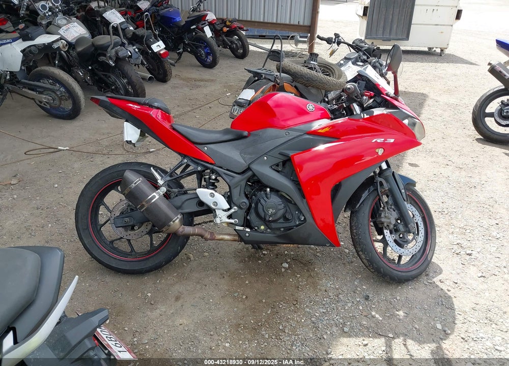 2015 YAMAHA YZFR3 VIN: MH3RH06Y6FK008468