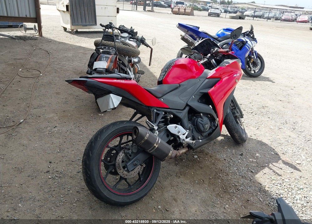 2015 YAMAHA YZFR3 VIN: MH3RH06Y6FK008468