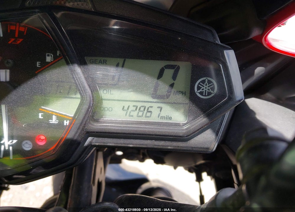 2015 YAMAHA YZFR3 VIN: MH3RH06Y6FK008468