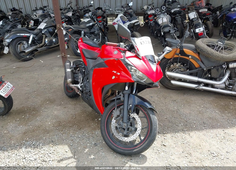 2015 YAMAHA YZFR3 VIN: MH3RH06Y6FK008468