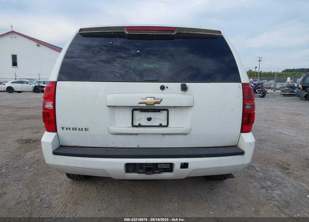 2009 CHEVROLET TAHOE VIN: 1GNFK23089R233913
