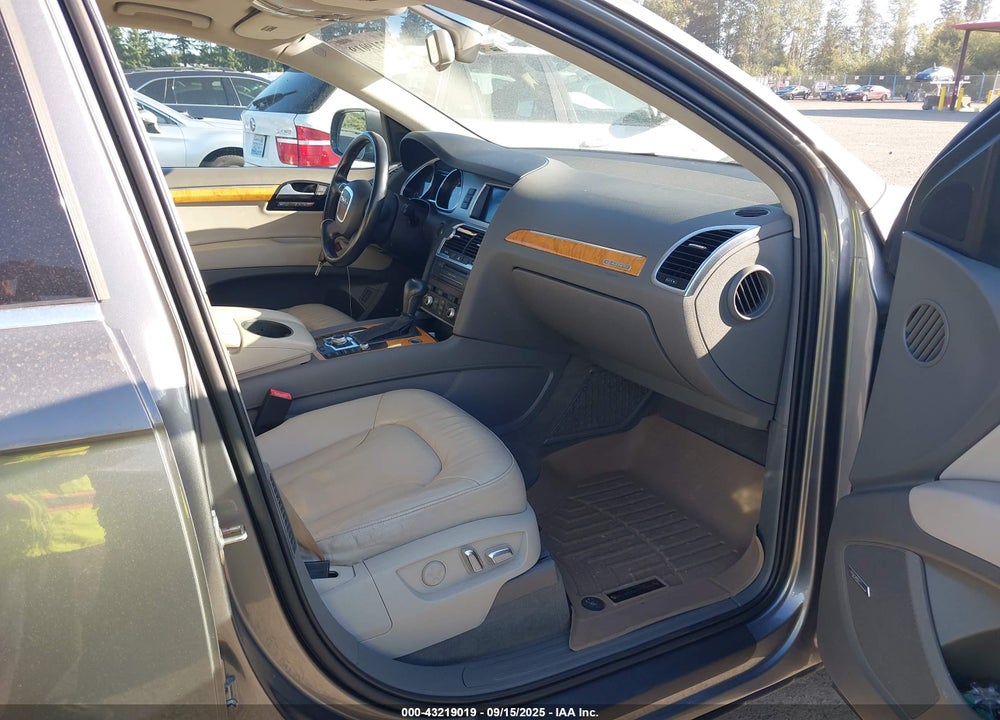 2010 AUDI Q7 VIN: WA1LMAFE4AD002672