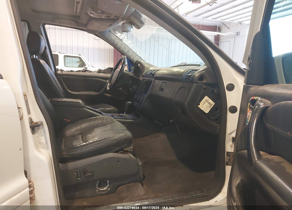 2004 MERCEDES-BENZ ML 350 4MATIC VIN: 4JGAB57E34A460276