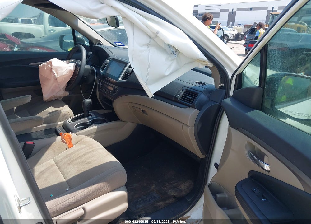 2017 HONDA PILOT EX VIN: 5FNYF5H38HB035329