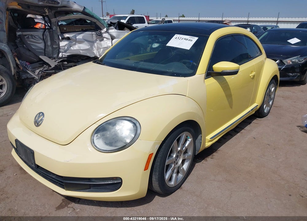 2012 VOLKSWAGEN BEETLE VIN: 3VWJX7AT5CM652516