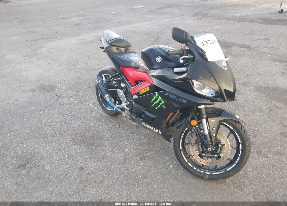 2023 YAMAHA YZFR3 A VIN: MH3RH18Y2PK012859