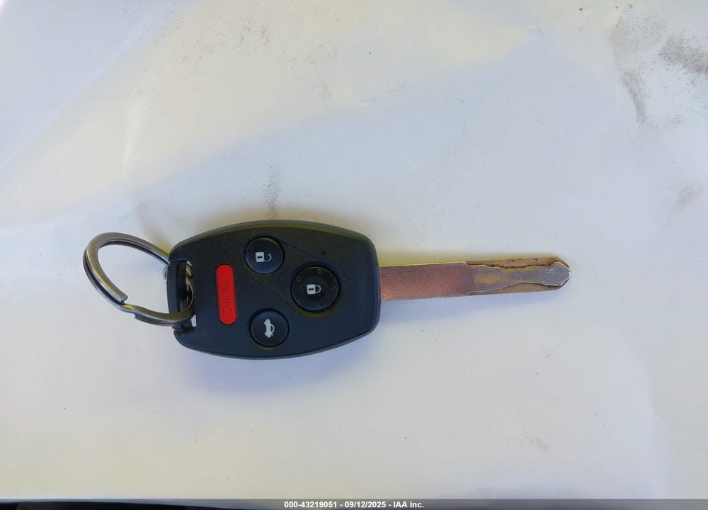 2011 HONDA ACCORD VIN: 1HGCP2F31BA062611