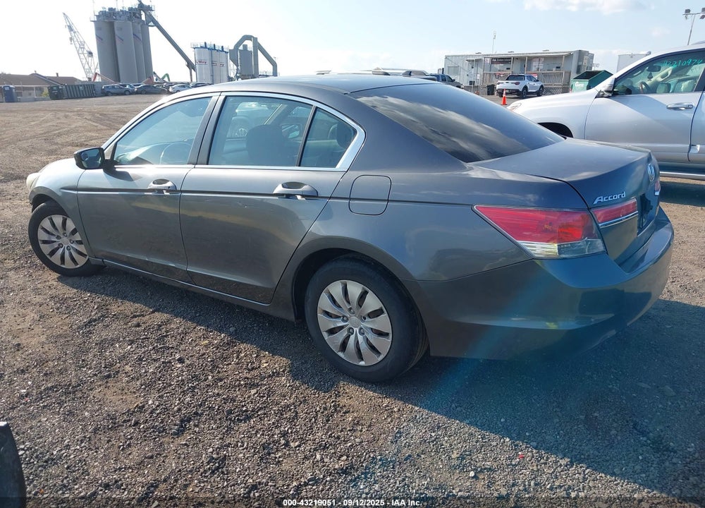 2011 HONDA ACCORD VIN: 1HGCP2F31BA062611