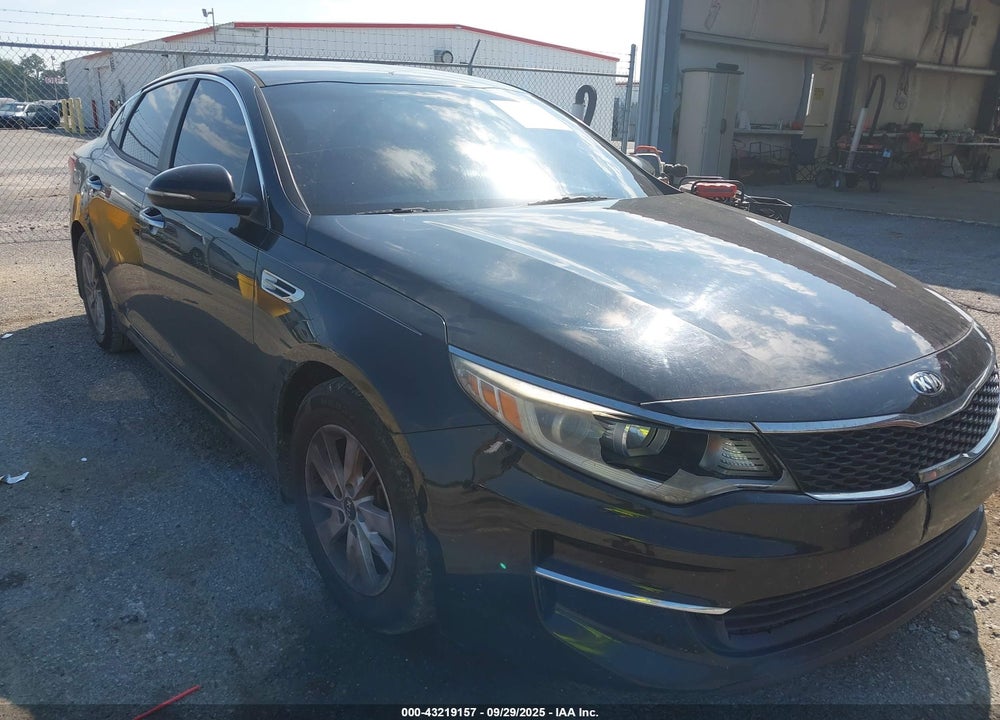 2018 KIA OPTIMA LX VIN: 5XXGT4L36JG196853