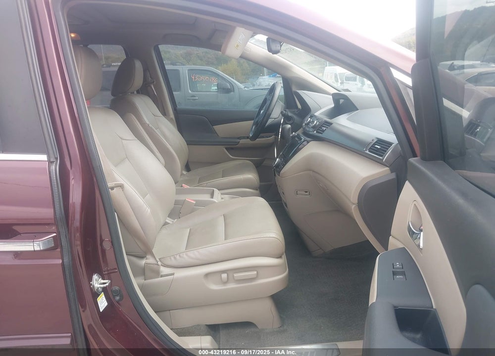 2015 HONDA ODYSSEY EX-L VIN: 5FNRL5H62FB048081