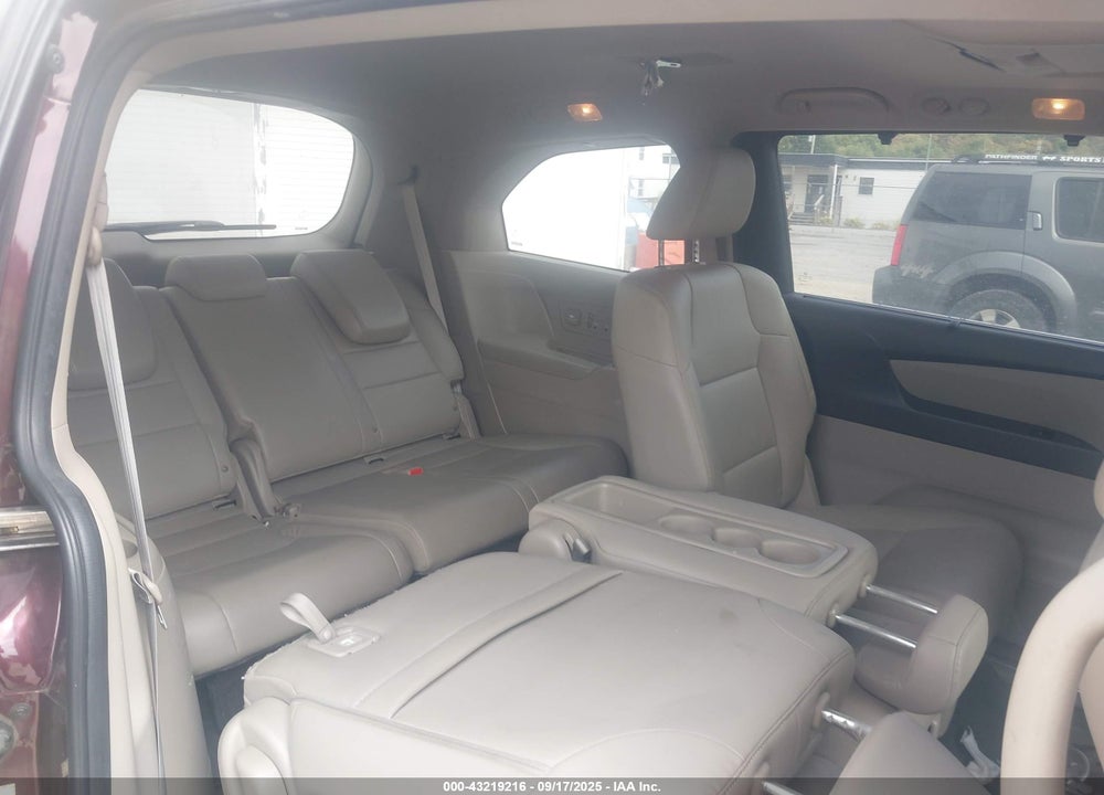 2015 HONDA ODYSSEY EX-L VIN: 5FNRL5H62FB048081