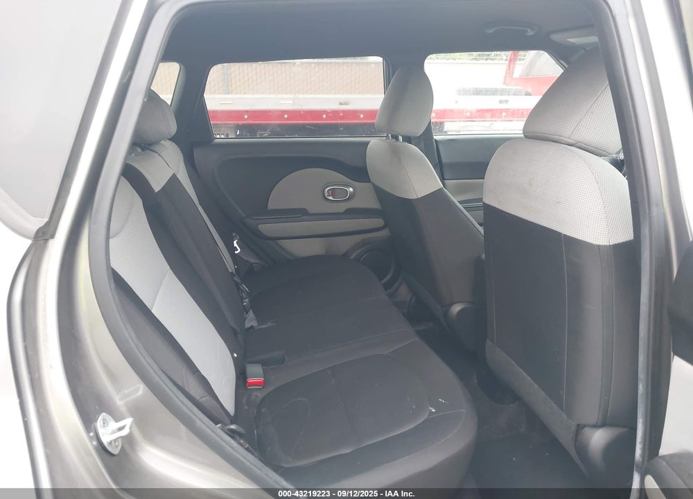 2016 KIA SOUL VIN: KNDJN2A26G7281160