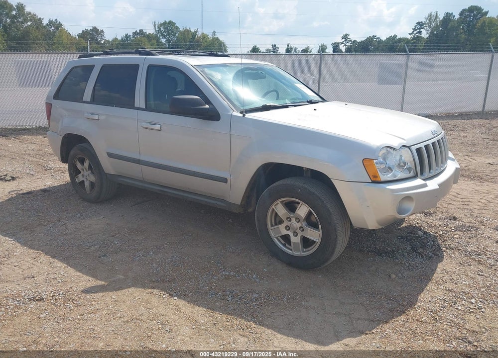 2007 JEEP GRAND CHEROKEE LAREDO VIN: 1J8HR48P07C525840