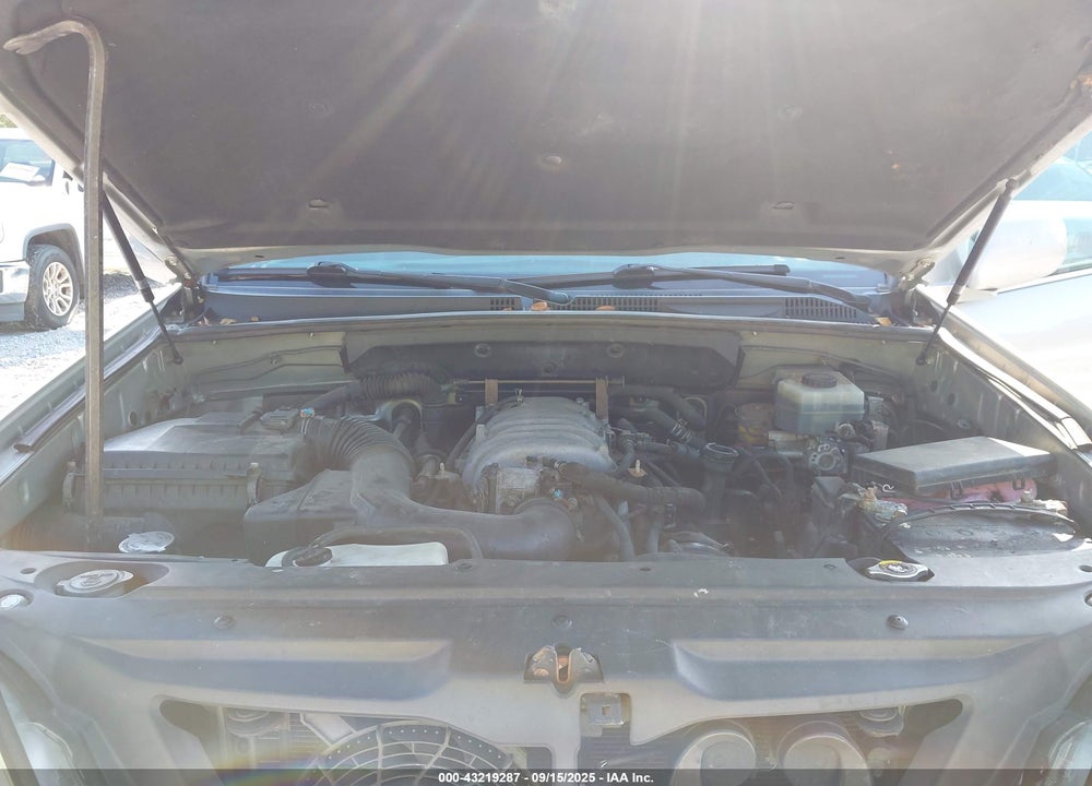 2003 LEXUS GX 470 VIN: JTJBT20X030022445